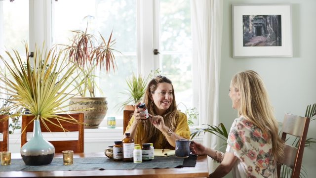 13_Kitchen-Consult_Table_2688_Cropped